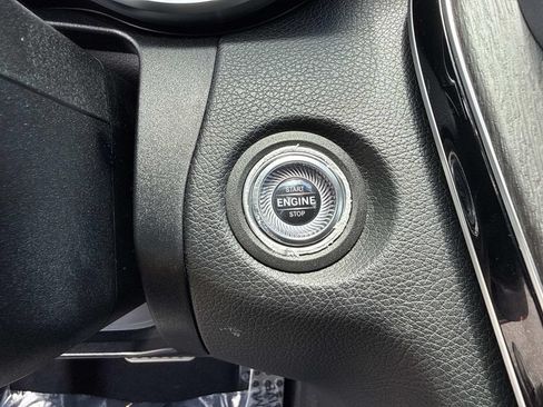 Used 2021 Mercedes-Benz C 43 AMG 4MATIC Sedan image 36