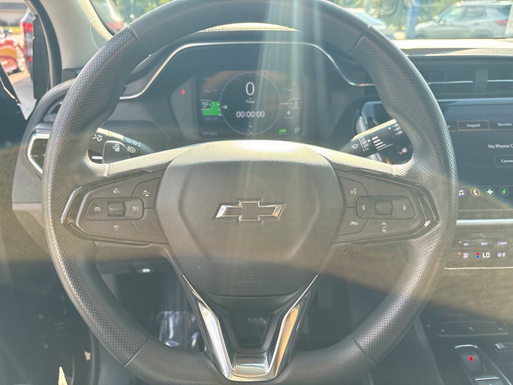 Used 2023 Chevrolet Bolt EUV LT FWD image 19