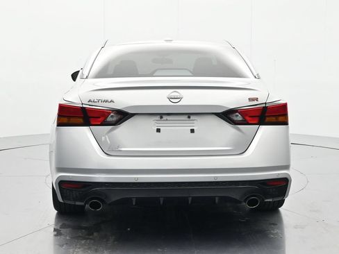 Used 2024 Nissan Altima 2.5 SR FWD image 6