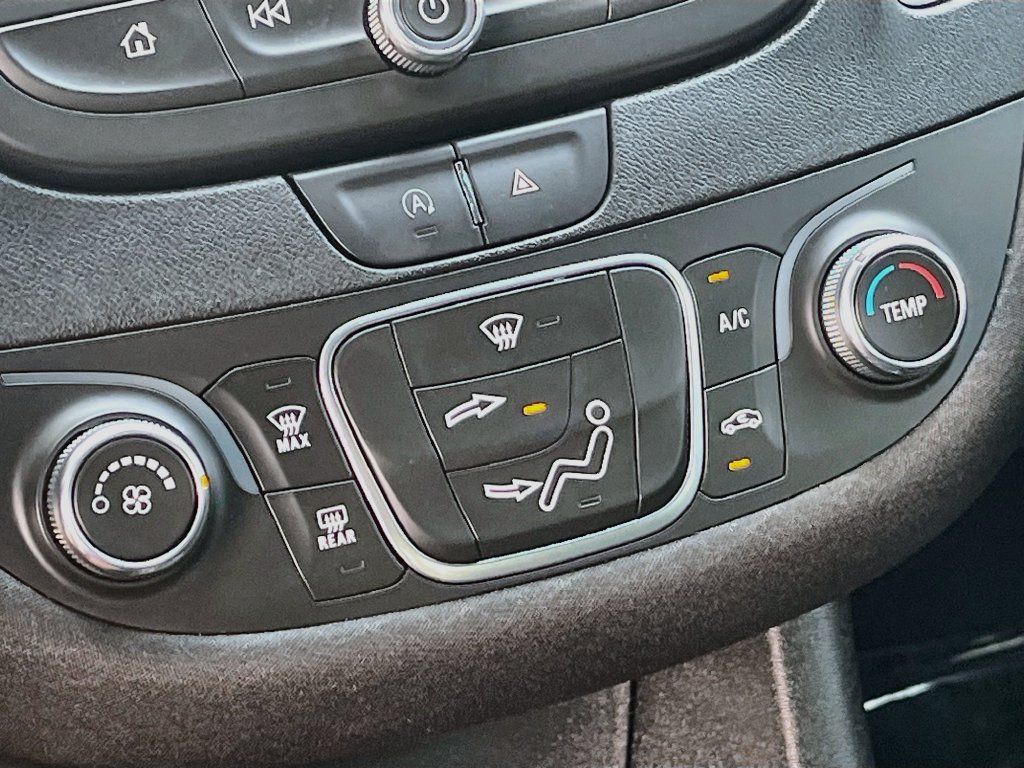 Used 2024 Chevrolet Malibu RS FWD image 15