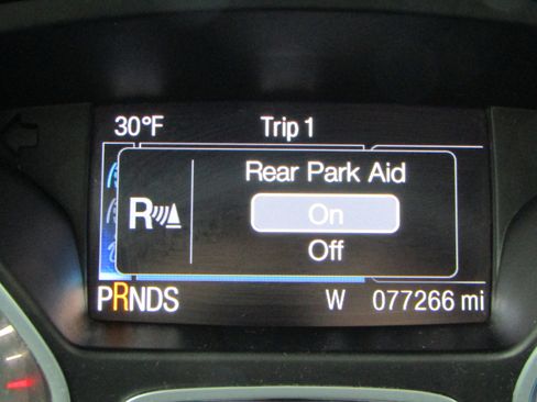 Used 2015 Ford Escape SE w/ Equipment Group 201A image 28