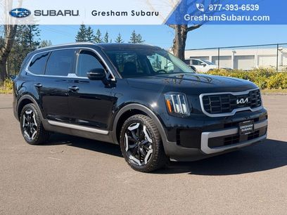 Used 2023 Kia Telluride S w/ S Sunroof Package
