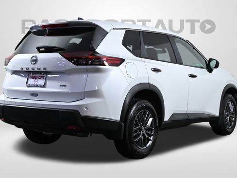 Certified 2025 Nissan Rogue S image 11