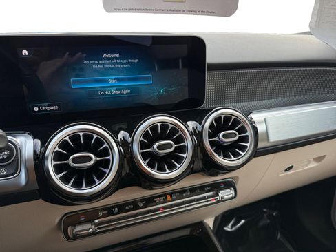 Used 2021 Mercedes-Benz GLB 250 4MATIC image 12