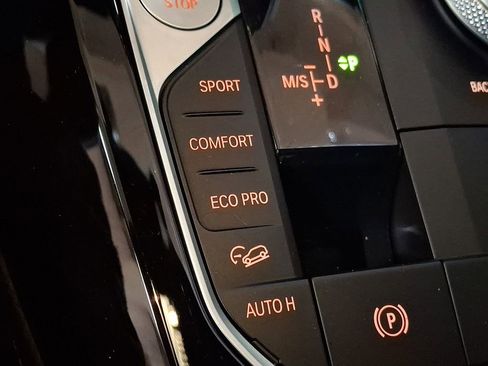 Certified 2023 BMW X4 M40i w/ Premium Package image 22