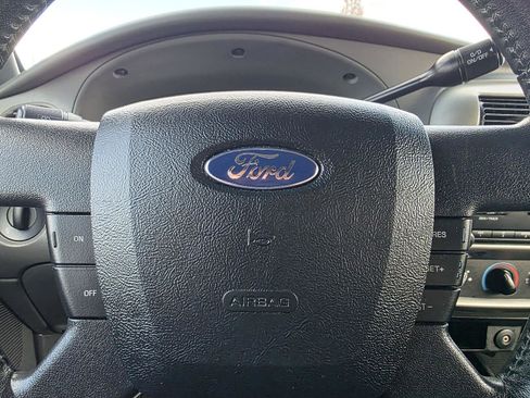 Used 2011 Ford Ranger XLT image 18