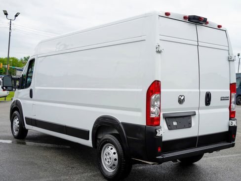 Used 2023 RAM ProMaster 2500 FWD image 5