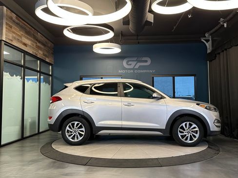Used 2018 Hyundai Tucson SEL AWD/4WD image 2