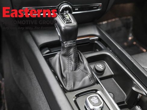 Used 2019 Volvo S60 T6 Inscription image 13