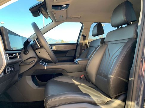 Used 2025 Hyundai Santa Fe SEL image 29