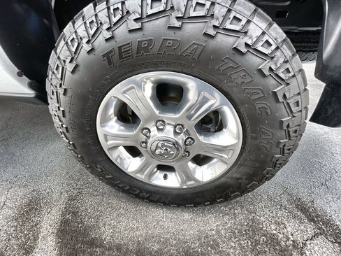 Used 2024 RAM 2500 Big Horn w/ Off Road Package AWD/4WD image 27