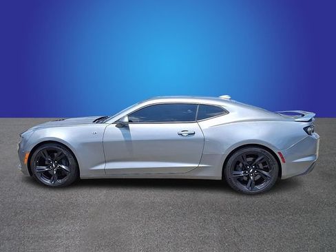 Used 2019 Chevrolet Camaro SS RWD image 6