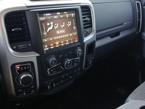 Used 2018 RAM 1500 Big Horn AWD/4WD image 68