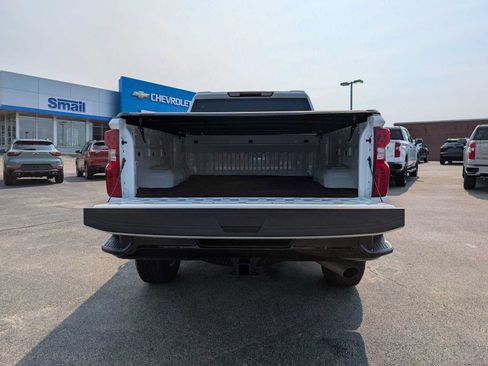 Used 2025 Chevrolet Silverado 2500 Custom w/ Custom Convenience Package AWD/4WD image 39