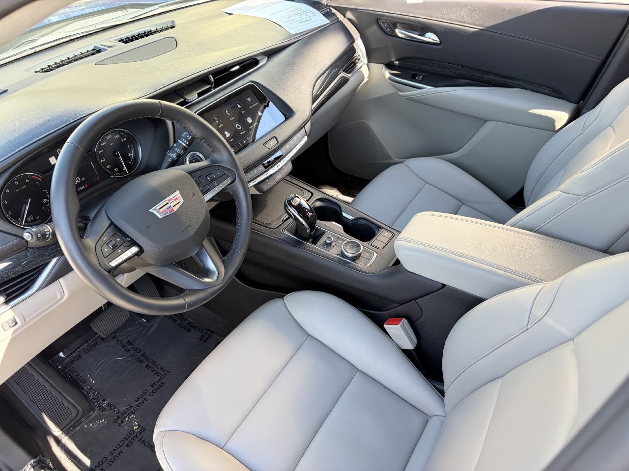 Certified 2023 Cadillac XT4 Premium Luxury FWD image 19