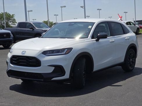 New 2026 Honda HR-V Sport image 7