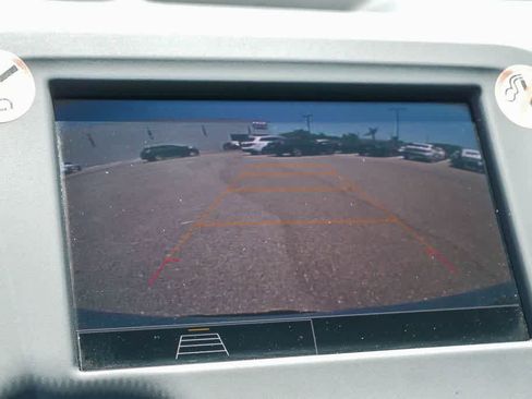 Used 2024 Chevrolet Equinox LT FWD image 23