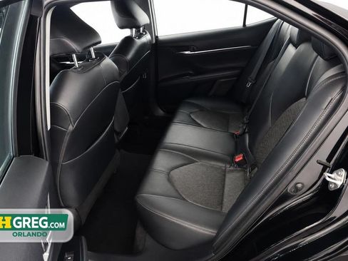Used 2019 Toyota Camry XSE FWD image 13