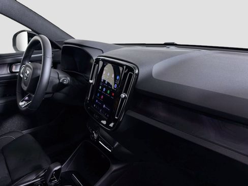 Certified 2023 Volvo XC40 Recharge Plus w/ Protection Package Premier AWD/4WD image 29