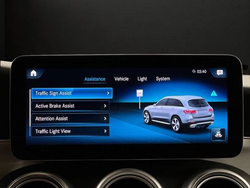 Used 2020 Mercedes-Benz GLC 300 4MATIC w/ AMG Line image 30