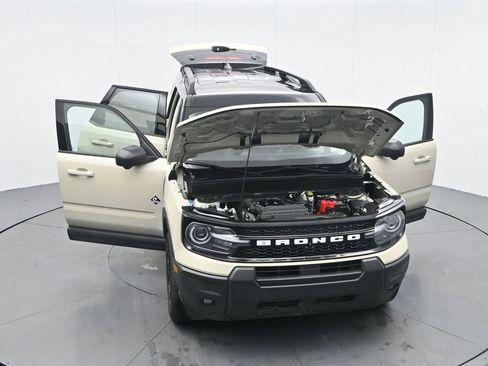 Used 2025 Ford Bronco Sport Outer Banks w/ Outer Banks Tech Package+ image 39