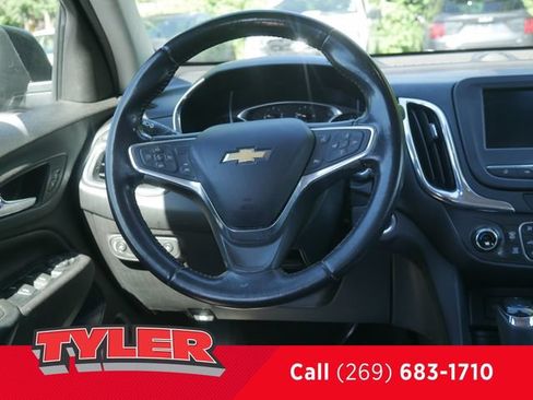 Used 2020 Chevrolet Equinox LT AWD/4WD image 42