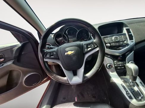 Used 2016 Chevrolet Cruze LT w/ Sun, Sound and Sport Package FWD image 12