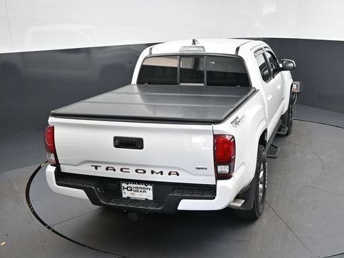 Used 2022 Toyota Tacoma SR w/ SR Convenience Package RWD image 35