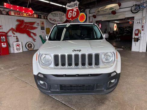 Used 2016 Jeep Renegade Limited AWD/4WD image 8