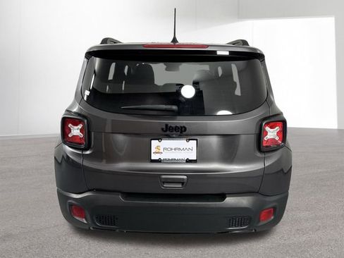 Used 2020 Jeep Renegade Altitude FWD image 28