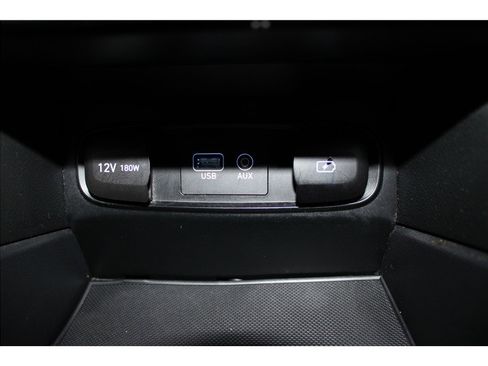 Used 2020 Hyundai Santa Fe SEL image 33