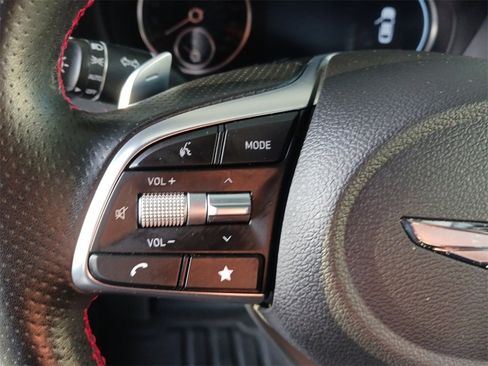 Used 2023 Genesis G70 2.0T w/ Sport Prestige Package image 34