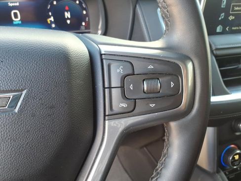 Used 2023 Chevrolet Suburban Z71 w/ Luxury Package image 19