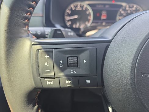 Used 2024 Nissan Pathfinder Rock Creek AWD/4WD image 16