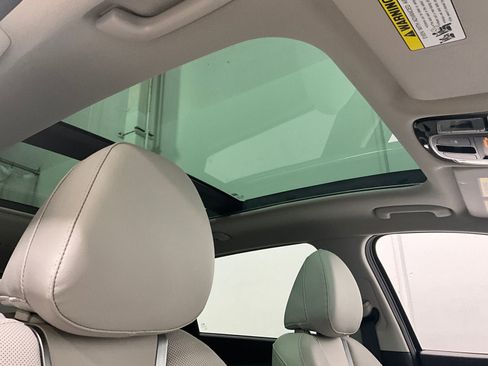 Used 2023 Hyundai Tucson Limited image 22