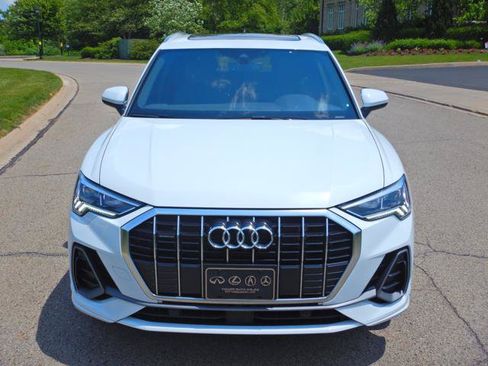 Used 2024 Audi Q3 2.0T Premium w/ Convenience Package AWD/4WD image 7