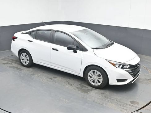 Used 2023 Nissan Versa S FWD image 1