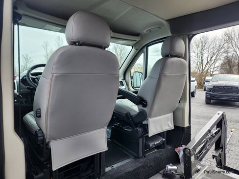 Used 2017 RAM ProMaster 1500 w/ Premium Appearance Group FWD image 39