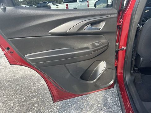 Used 2023 Chevrolet TrailBlazer LT w/ Convenience Package image 27