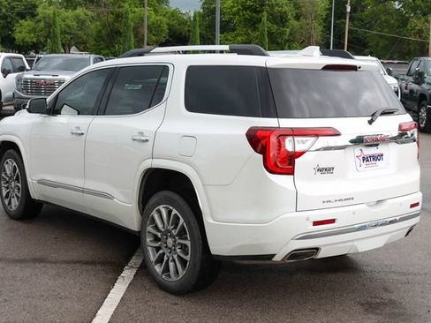 Used 2023 GMC Acadia Denali w/ Denali Technology Package FWD image 5
