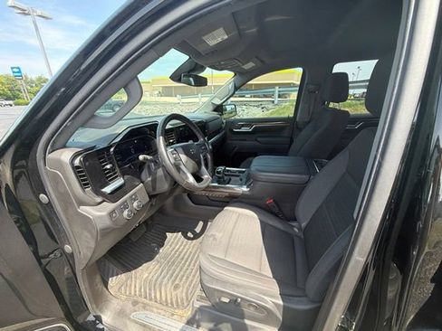 Used 2023 Chevrolet Silverado 1500 RST w/ Z71 Off-Road Package AWD/4WD image 22