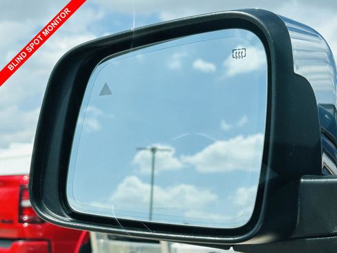 Used 2021 Jeep Grand Cherokee Limited w/ Luxury Group II image 11