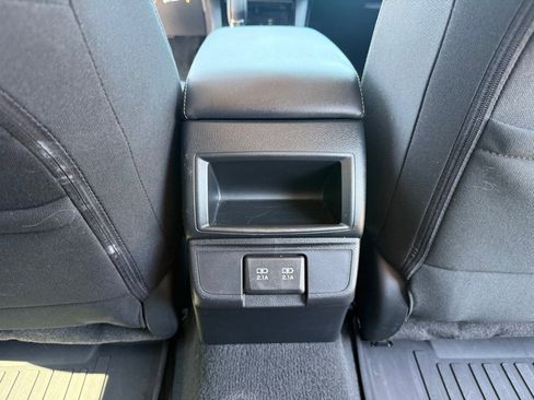 Used 2019 Subaru Outback 2.5i Premium image 19