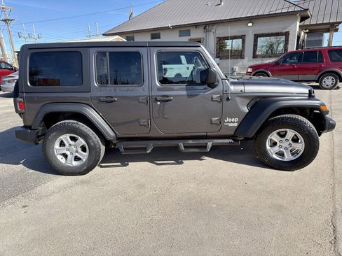 Used 2020 Jeep Wrangler Unlimited Sport S image 7