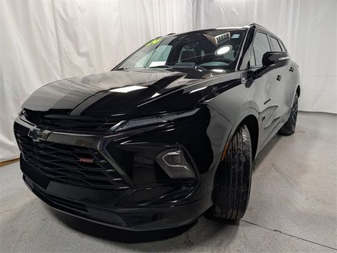 Certified 2024 Chevrolet Blazer RS w/ Driver Confidence II Package image 8
