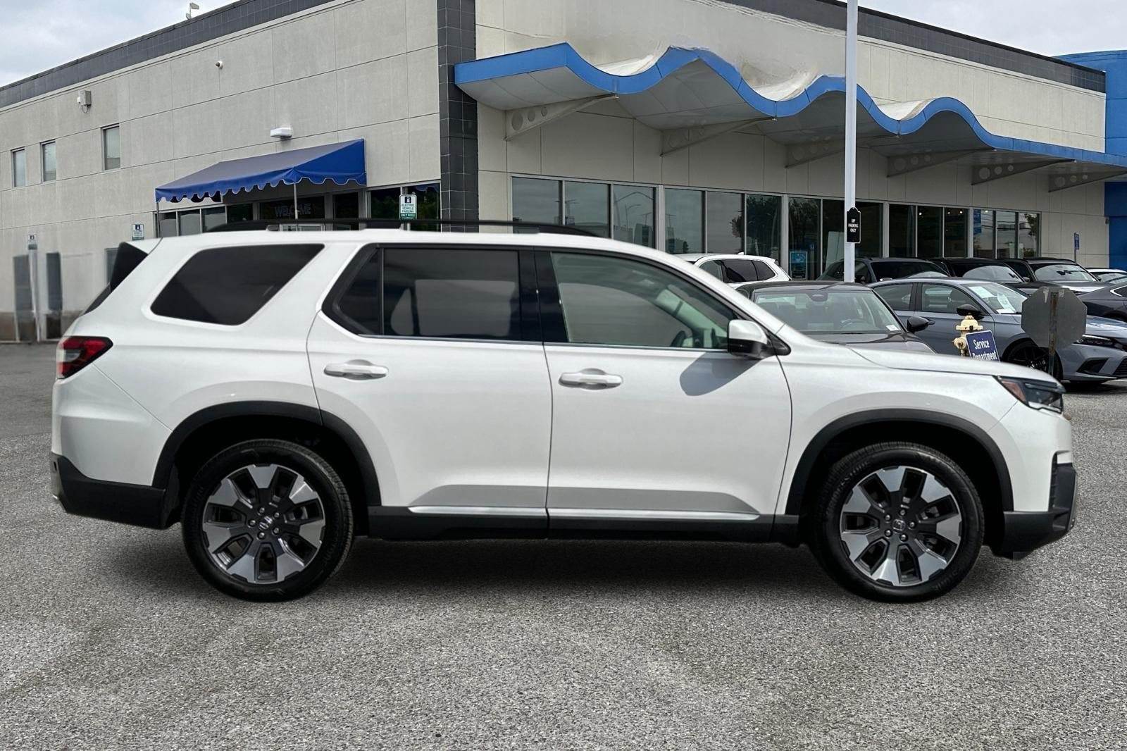 New 2026 Honda Pilot Elite image 7
