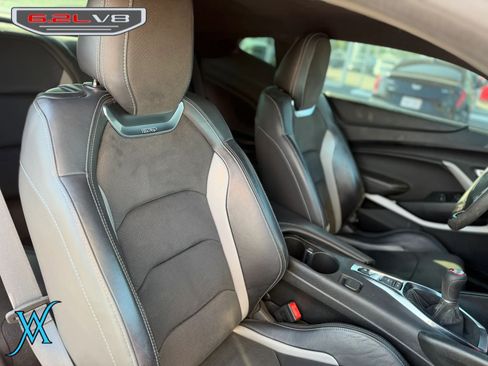 Used 2019 Chevrolet Camaro SS RWD image 18