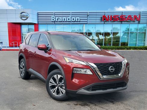 Used 2022 Nissan Rogue SV image 1