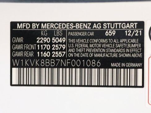 Used 2022 Mercedes-Benz SL 63 AMG 4MATIC w/ Driver Assistance Package image 31