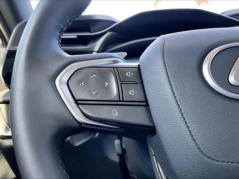 Used 2024 Lexus RZ 300e Premium image 23